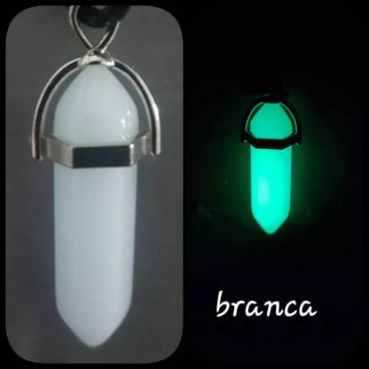 Colar de pedra hexagonal fluorescente luminosa, colar com pingente de couro, de cristal natural brilhante no escuro, pedra de bala