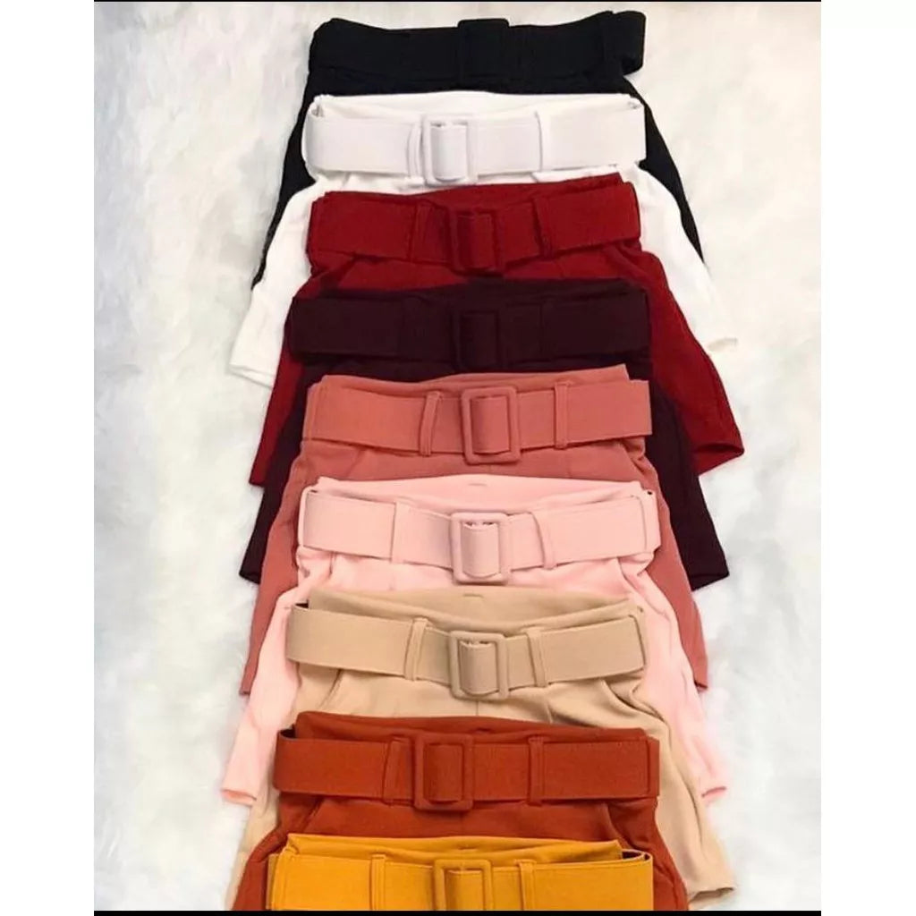 Shorts Feminino Crepe com Cinto e Fivela