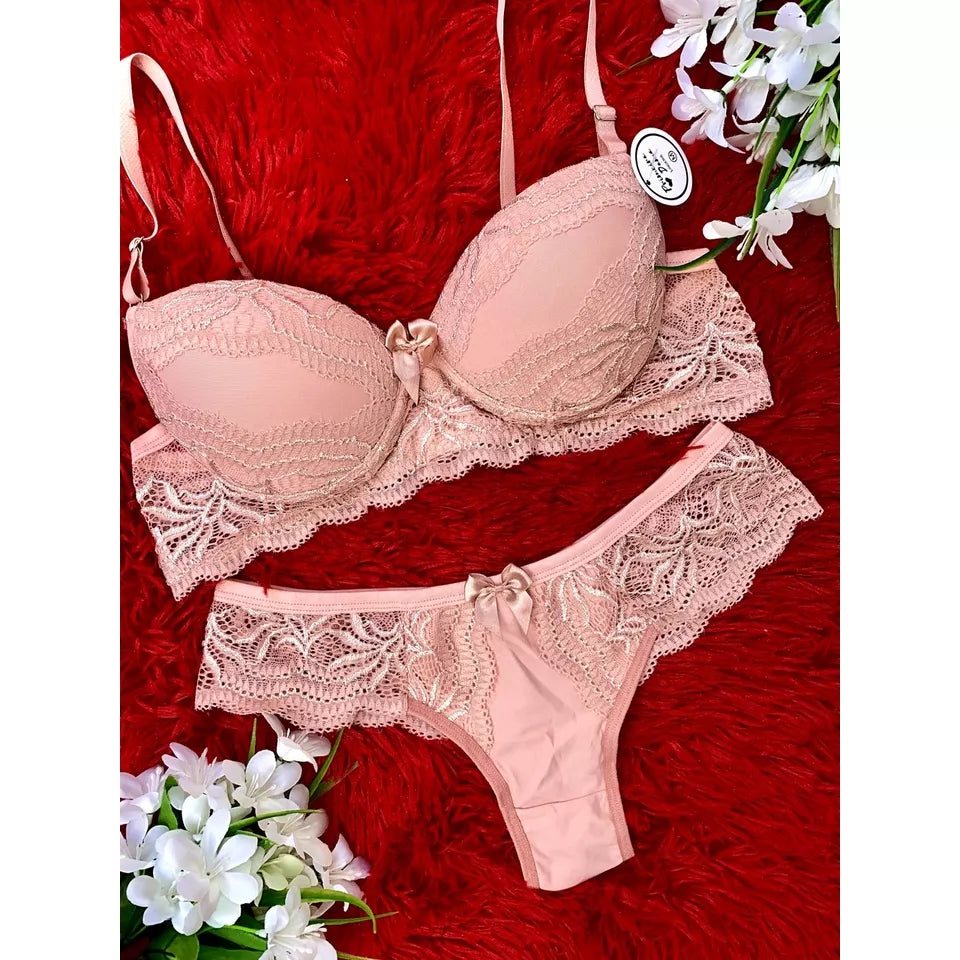 Conjunto com Bojo Bella Sutiã Calcinha Lingerie Fio Dental Sexy Sensual Renda
