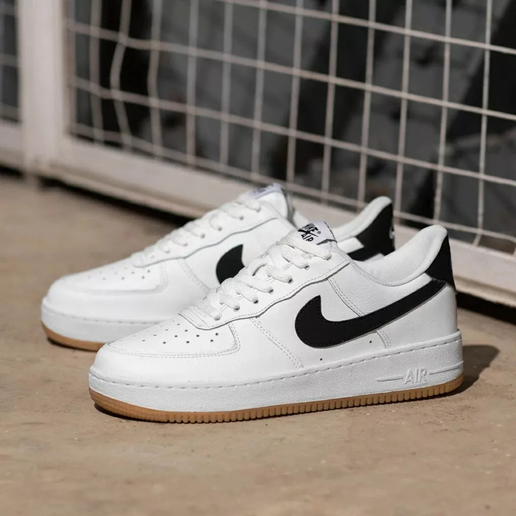 Tenis de Couro NK Preto Branco Masculino e Feminino Sola emborrachada