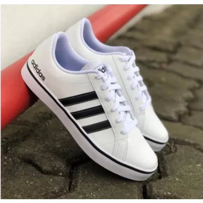 Tênis Unissex Adidas