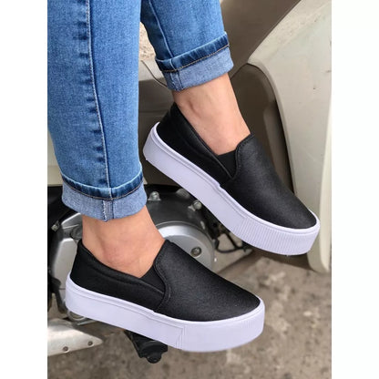 Tênis Feminino Onça Casual Calce Fácil Slip On Iate Plataforma